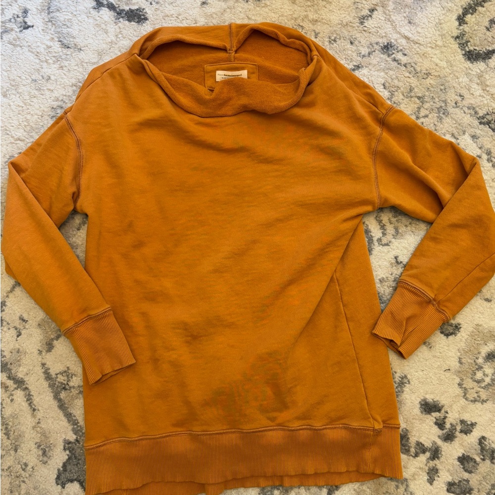 Anthropologie Orange Sweatshirt Cozy and Stylish size large